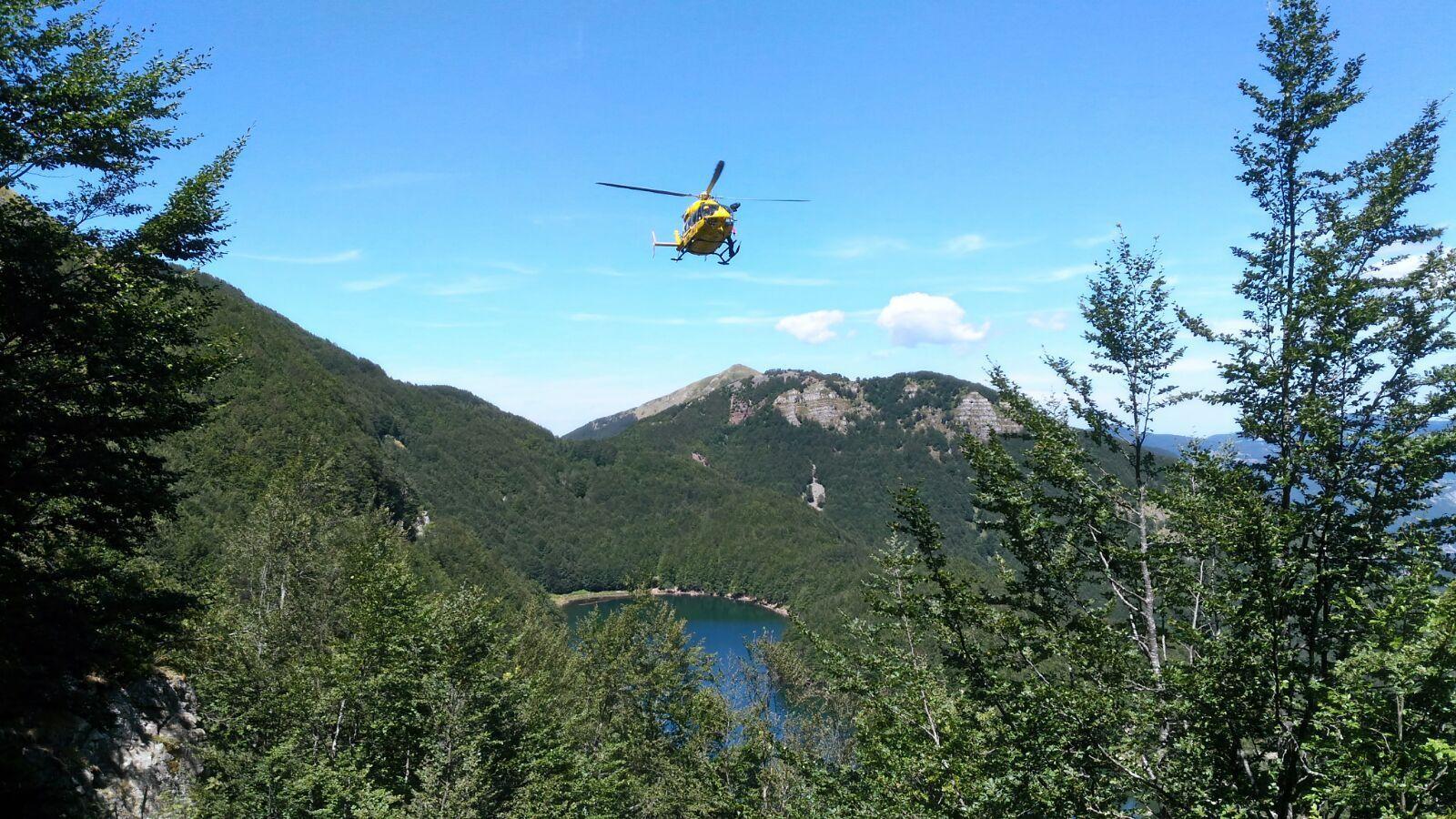 Sassoguidano. Colto da malore lungo un sentiero. Salvato dal soccorso alpino 