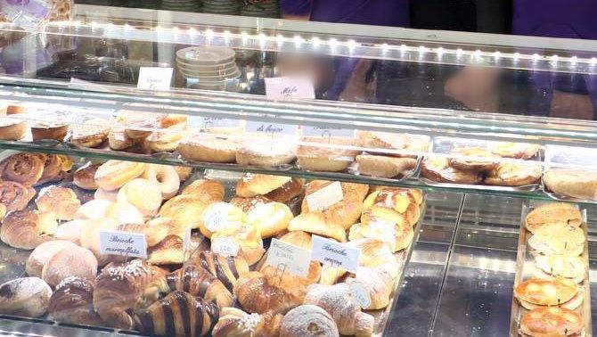 Donati ai più bisognosi i prodotti non venduti delle pasticcerie