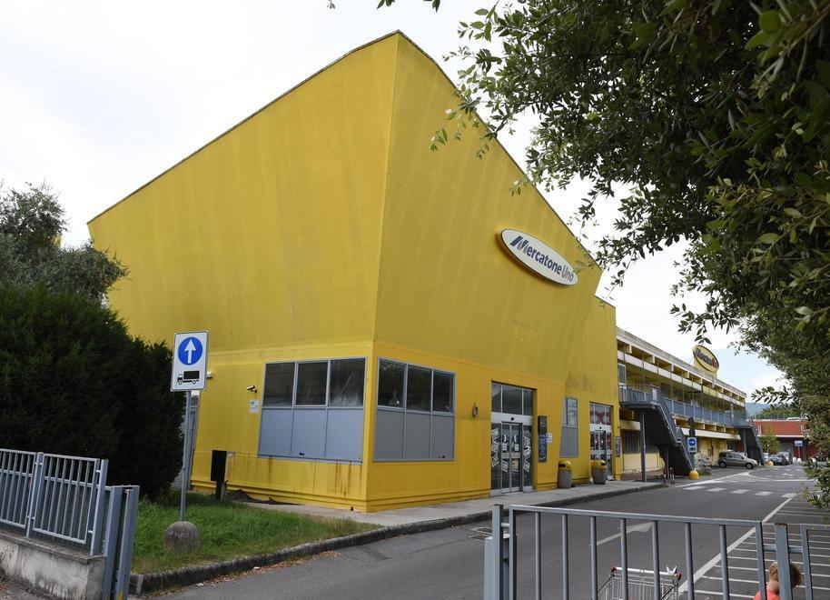 Da Mercatone Uno a Globo, ma la riapertura non ha data 
