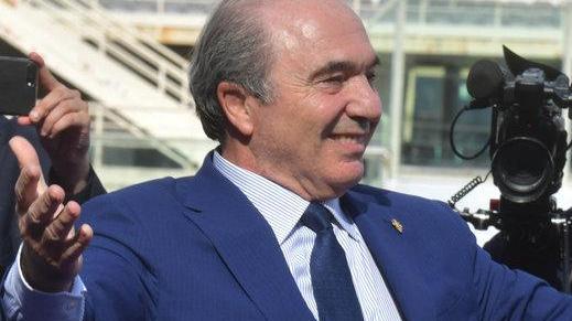 Commisso-Berlusconi, è la sfida dei tycoon