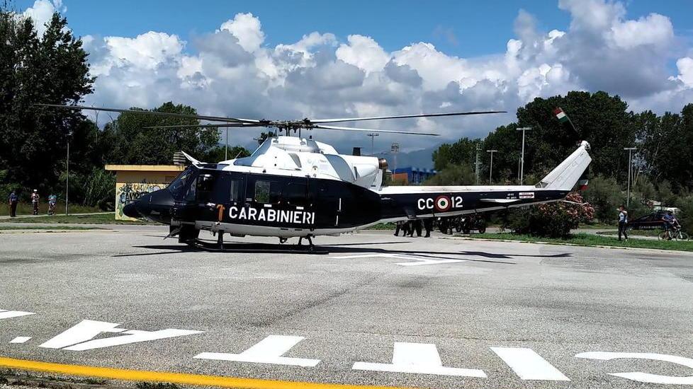 Più controlli dei carabinieri anche con l’elicottero