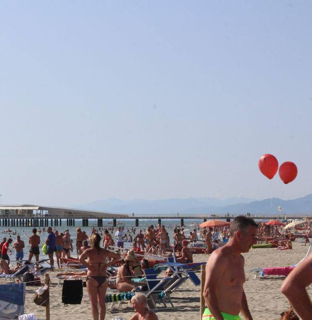 Investe una moto e scappa: caccia al pirata