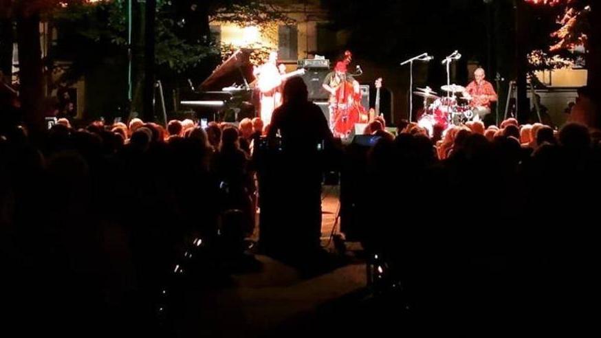 Pienone in piazza per il soul di Souza
