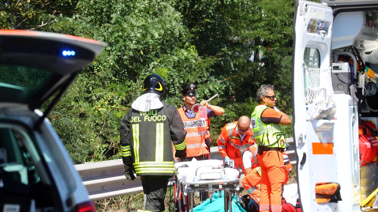 Scontro auto-moto, gravissimo incidente sulla Romea