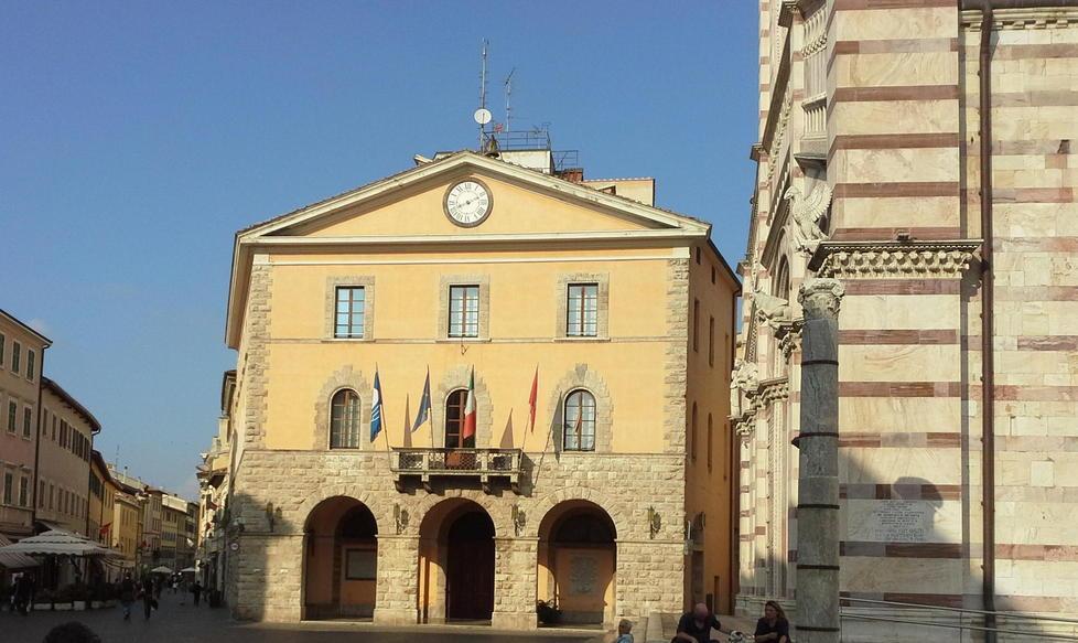 Emergenza abitativa Il Comune cerca case ma il bando va deserto