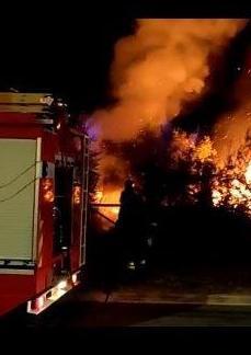 Cavo staccato provoca incendio e black out