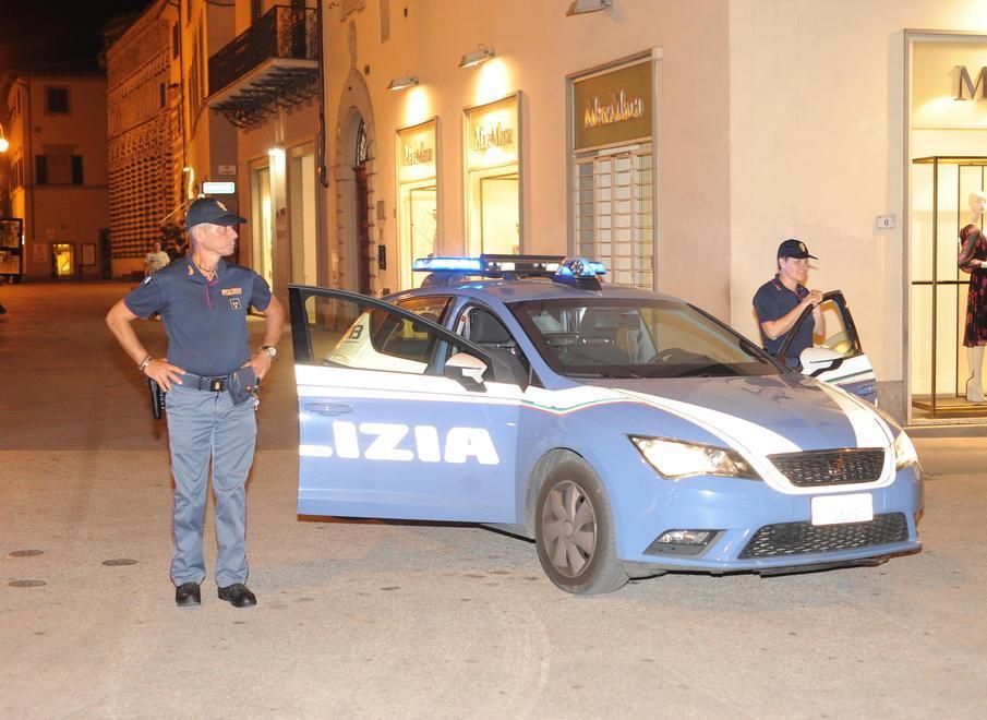 Obiettivo sicurezza: controlli della polizia nel cuore della movida