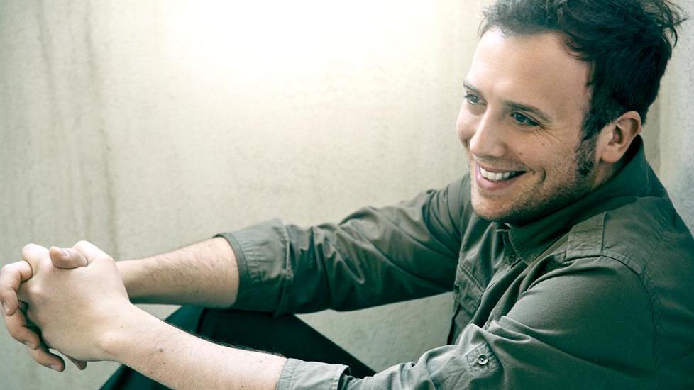 Pianoforte e voce sotto le stelle Con Gualazzi si chiude la rassegna