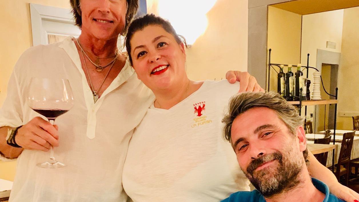 L'attore e musicista Ronn Moss, Silvia Piccolantonio del ristorante La Furba e l'attore Luca Calvani