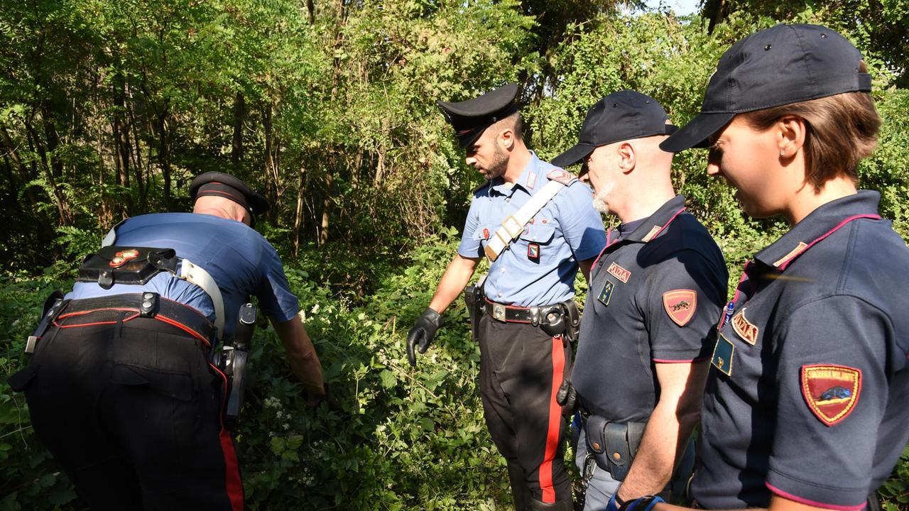 Omicidio al Moulin Rouge, durante la fuga il killer è sopravvissuto rubando il cibo dall’orto di un’abitazione