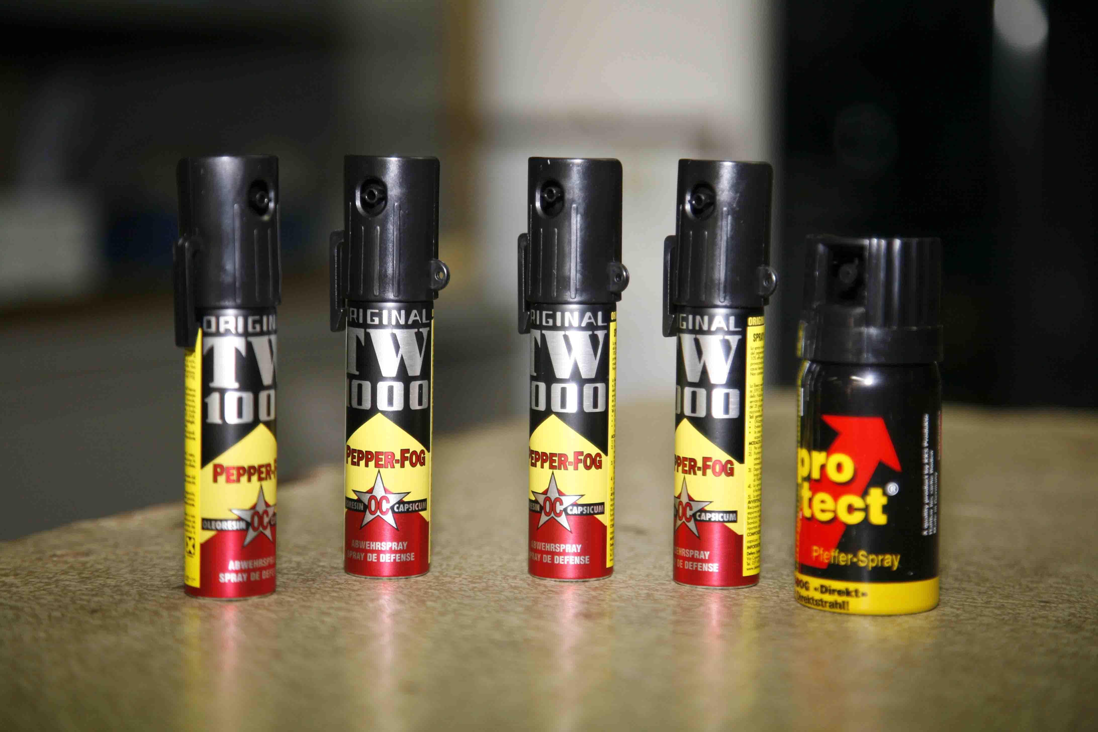 Bombolette di spray urticante