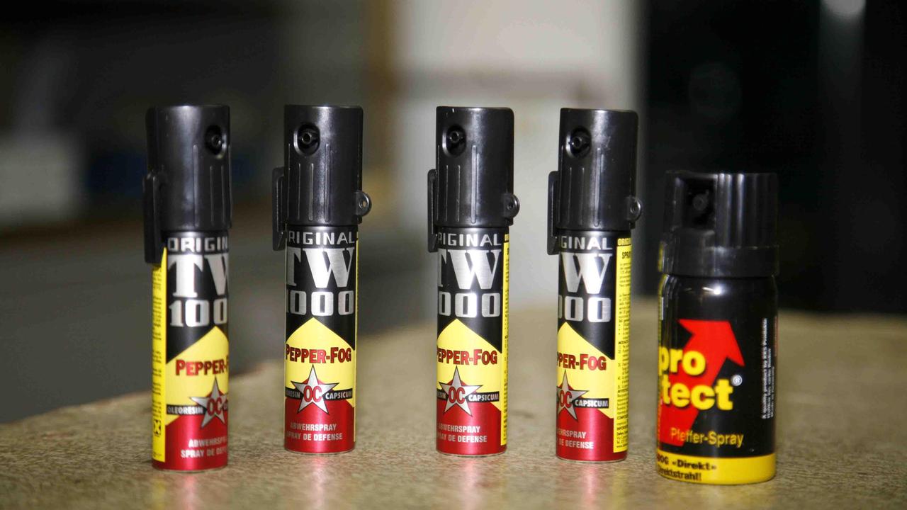 Bombolette di spray urticante