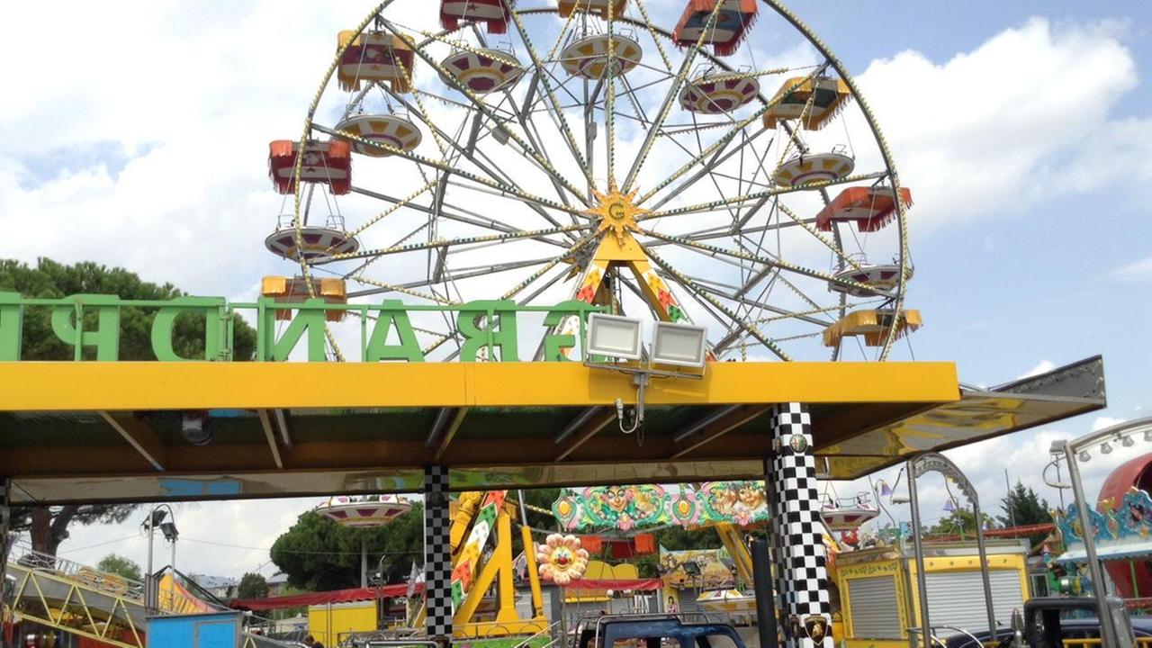 Il Luna Park di viale Marconi (foto Batavia)