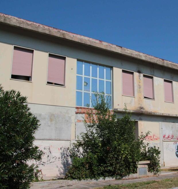 La protesta: la ex Telecom di nuovo occupata 