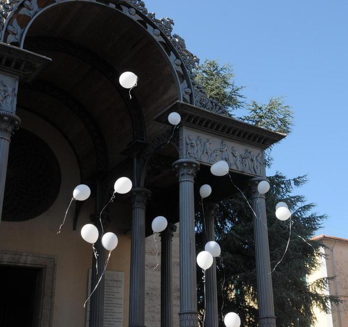 «Nei nostri occhi resterà sempre il suo sorriso sincero» 