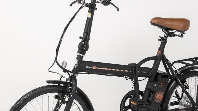 Bici elettrica e auto per Insieme in Rosa