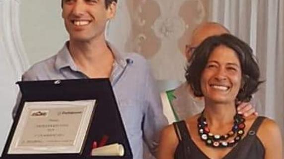 Ceramista premiata alla fiera nazionale «Amore per la natura»