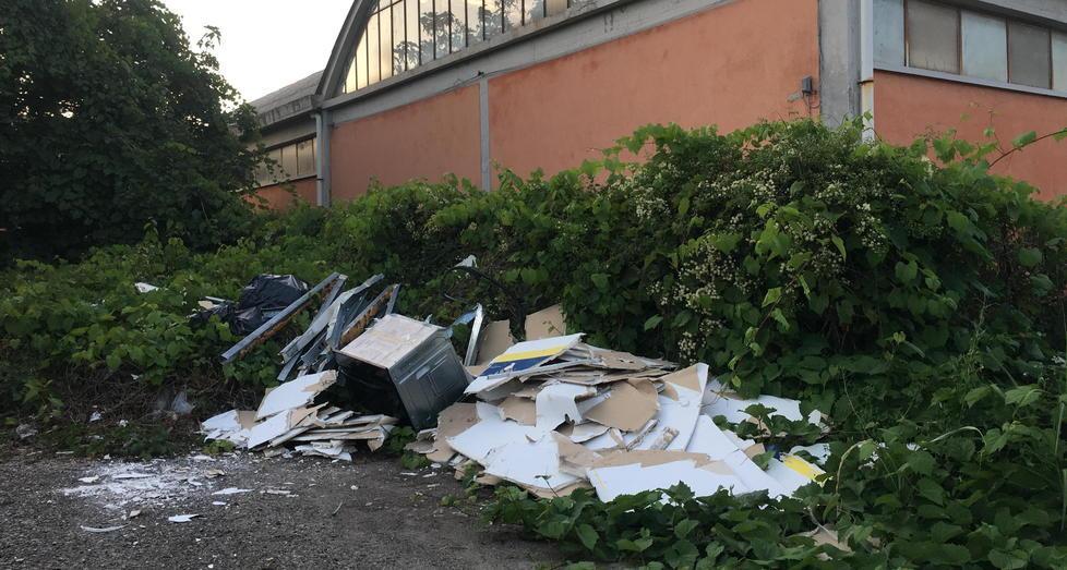 Emergenza coperture in eternit in centro e nelle zone artigianali 