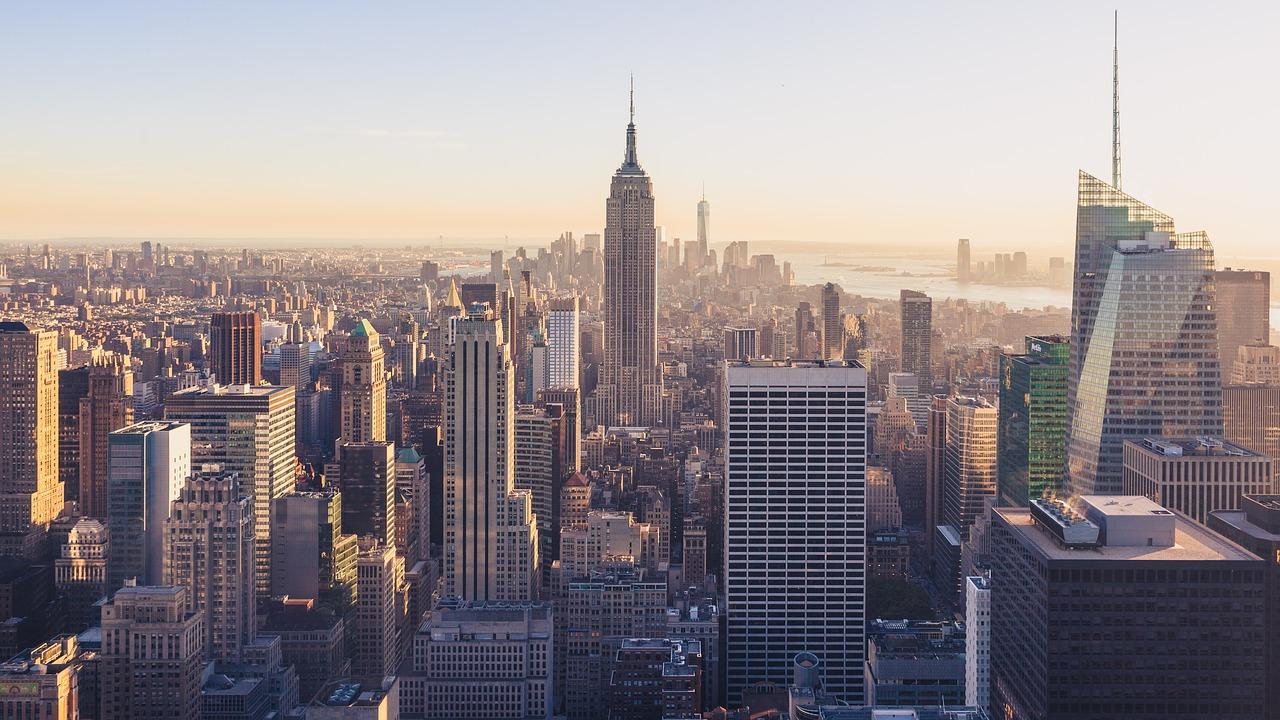 Modenesi in vacanza a New York, ma l'albergo prenotato è... scomparso