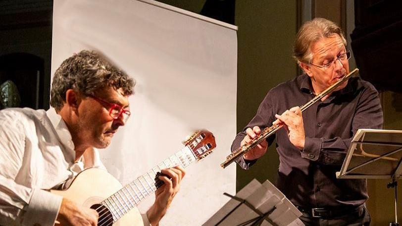 “Note e arte nel Romanico” porta a Castello di Riolunato flauto e chitarra
