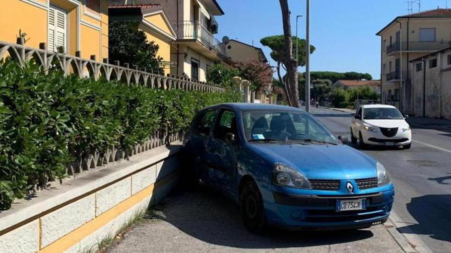 Terzo incidente in pochi giorni in via Menini in Darsena