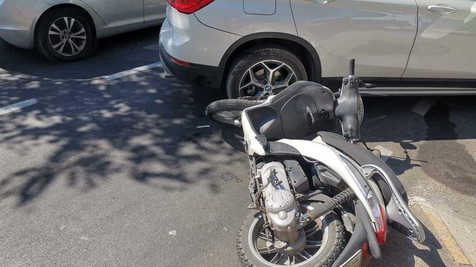 Ferito uno scooterista