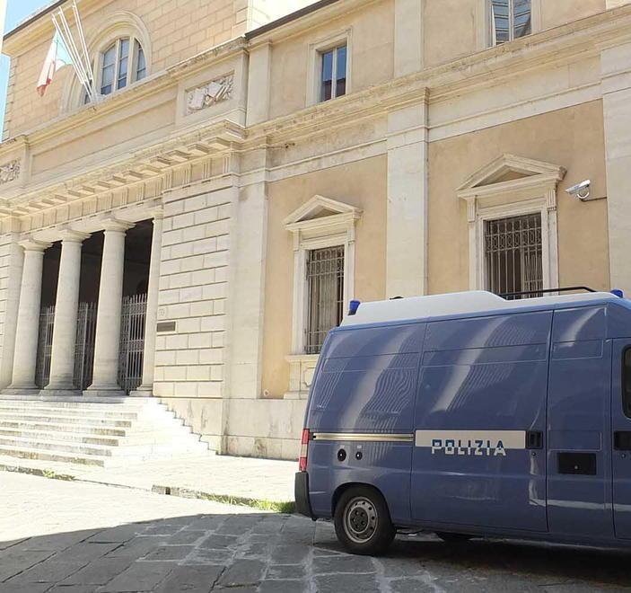 Plico sospetto in Procura ma era un falso allarme