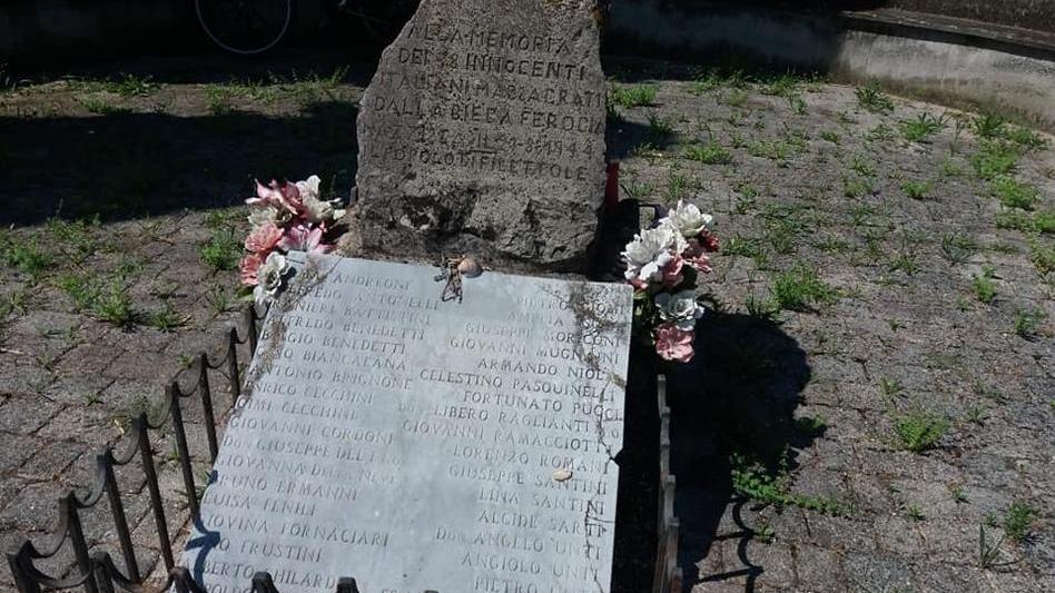 Al cippo di Filettole il ricordo delle vittime della strage di Laiano