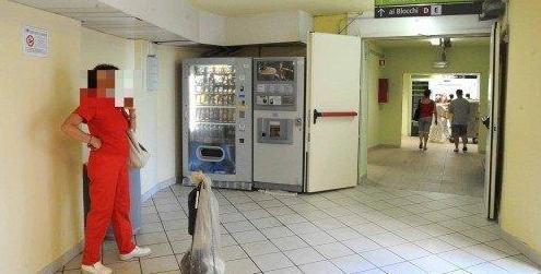 Ispettore Asl chiede i nomi di chi va a prendere il caffè 