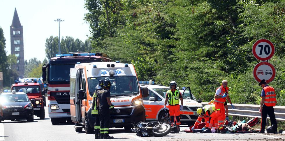 I due motociclisti restano gravissimi Famiglie in ansia 