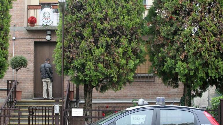 Dieci anni di violenze su moglie e figli, arrestato