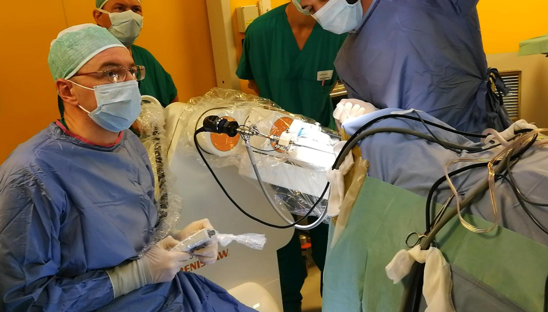 Un momento dell'operazione al Meyer