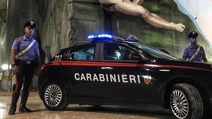 I carabinieri alle cave, la fotografia fa centro