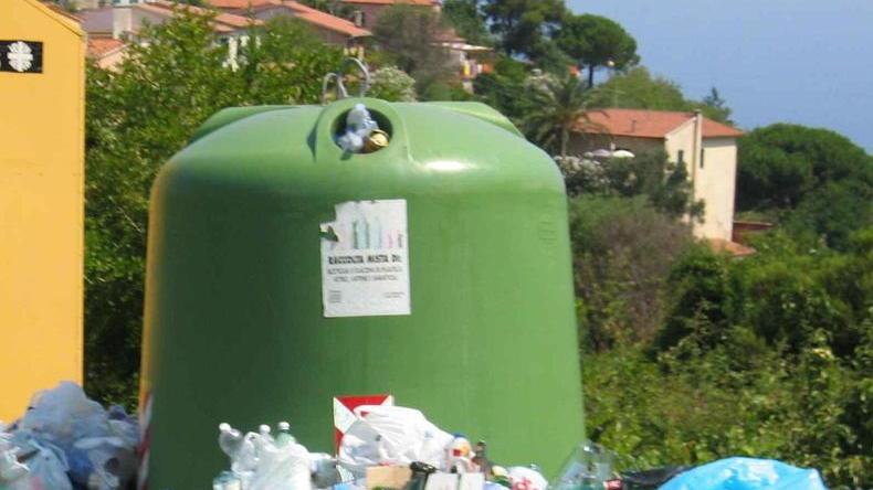 Nel mirino del Comune chi abbandona i rifiuti per strada