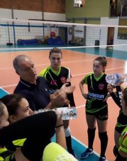 Padre e figlio sulla panchina I Vigili del fuoco riprendono la preparazione atletica