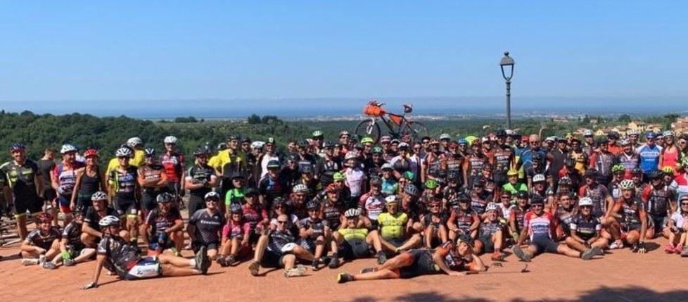 Cicloraduno per 170 biker italiani e stranieri 