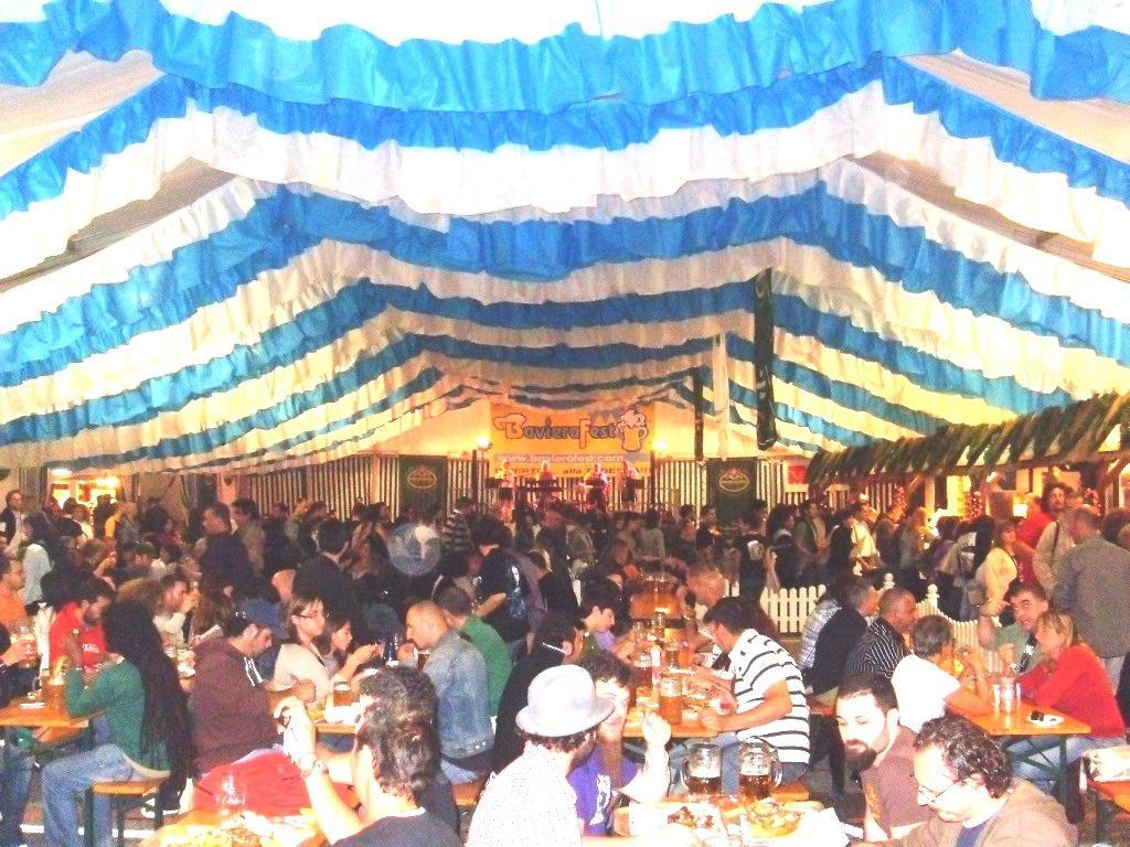 BirraFest, in alto i bicchieri e si balla con la musica 70-80 