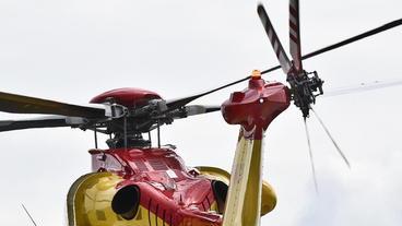 Auto contro albero, 81enne in gravi condizioni