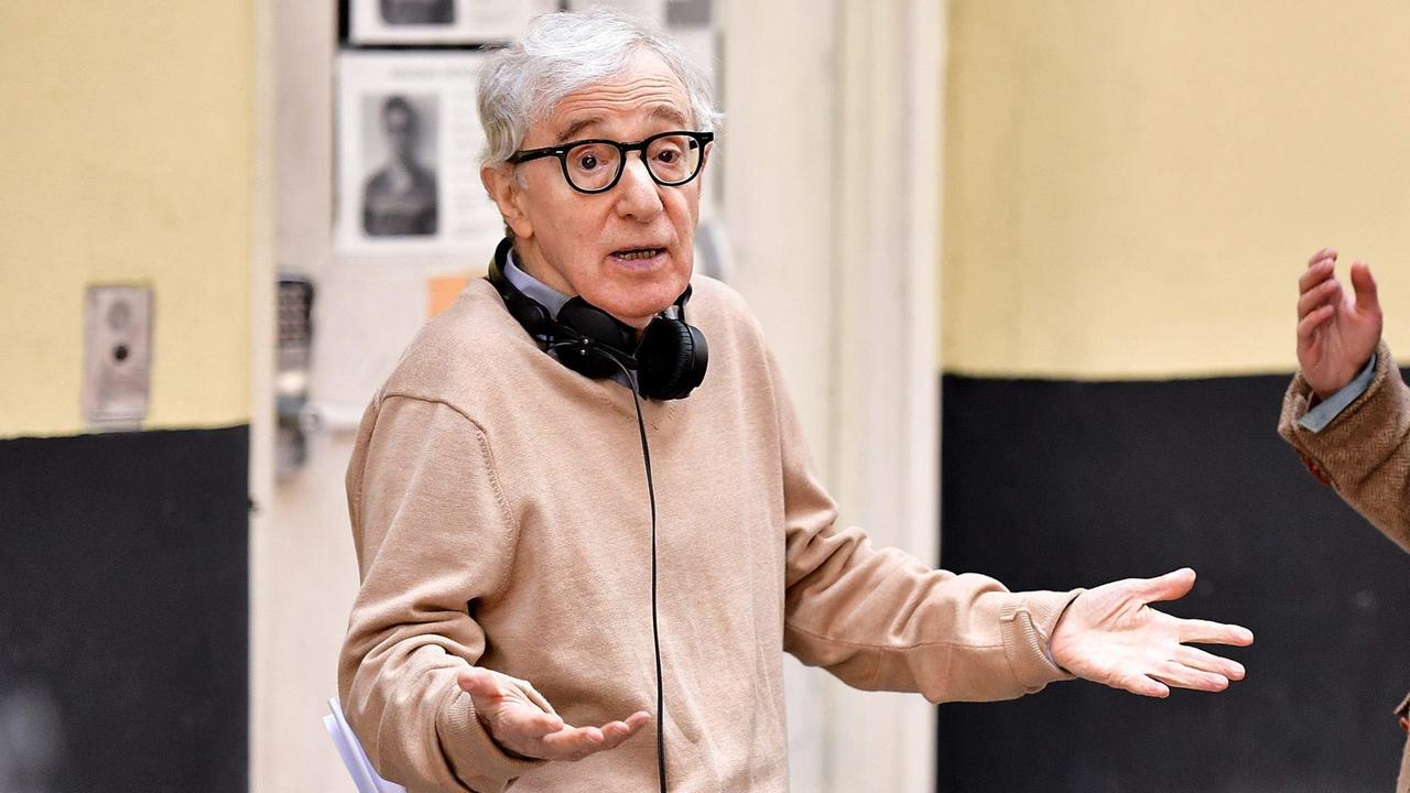 Parla Woody Allen, un buffo romantico: "I miei film? Tradotti migliorano"