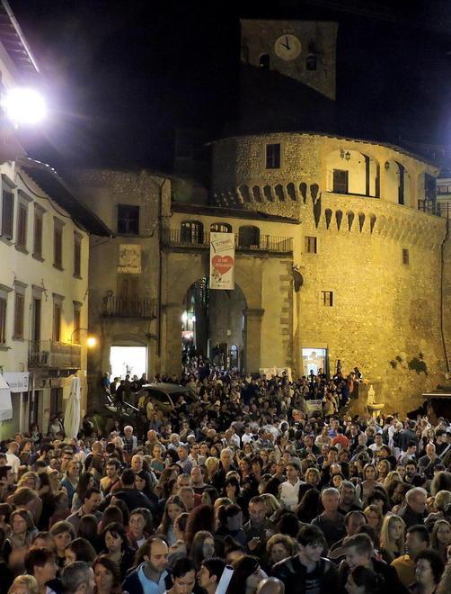 Settimana del commercio Magia protagonista nella penultima sera 
