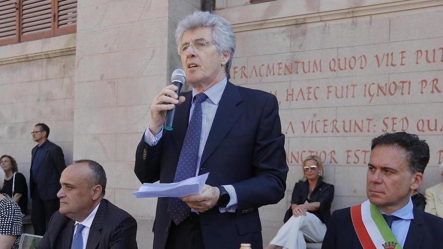 Muzzi: contratto scaduto, arriva Manuela Salvitti