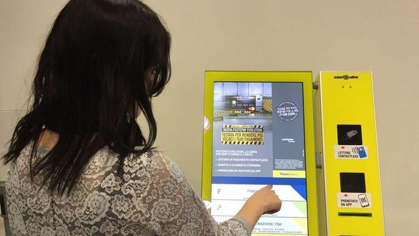 In Posta con l’App E l’appuntamento si prenota al mare
