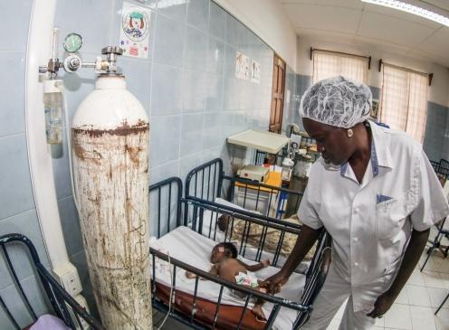 Musica ’80 e ’90 del Marabù per aiutare i bimbi del Congo