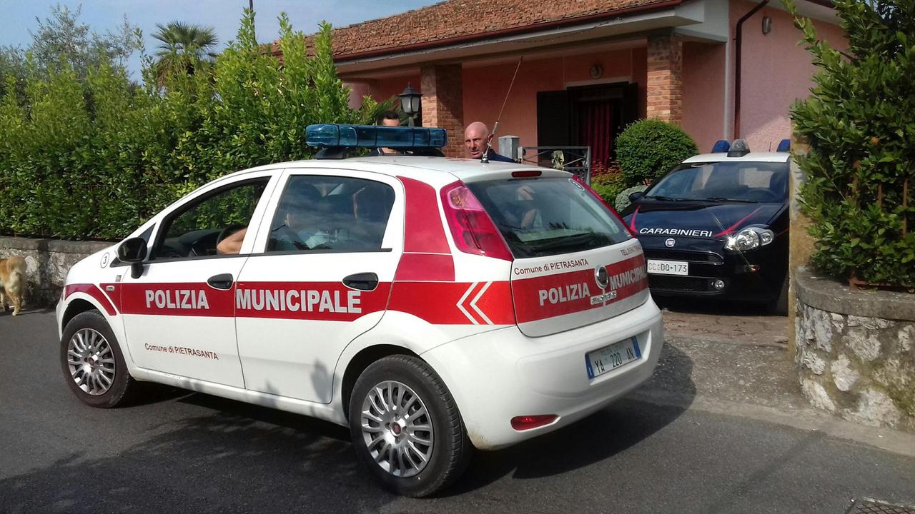 Trovato morto in casa a 38 anni