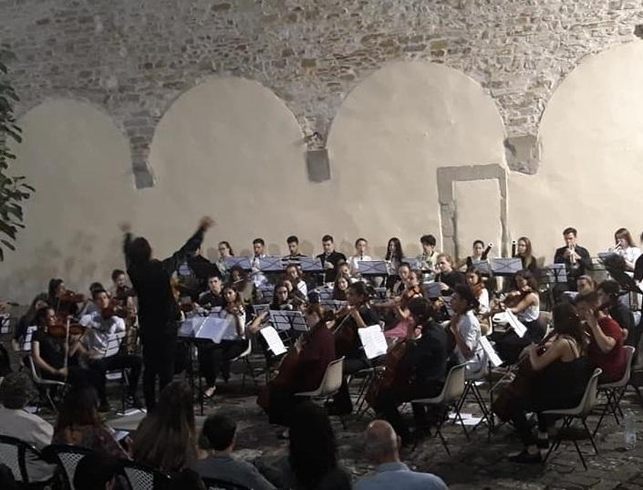 Salotto ai Giardini. È il gran finale con due concerti e un tour serale 
