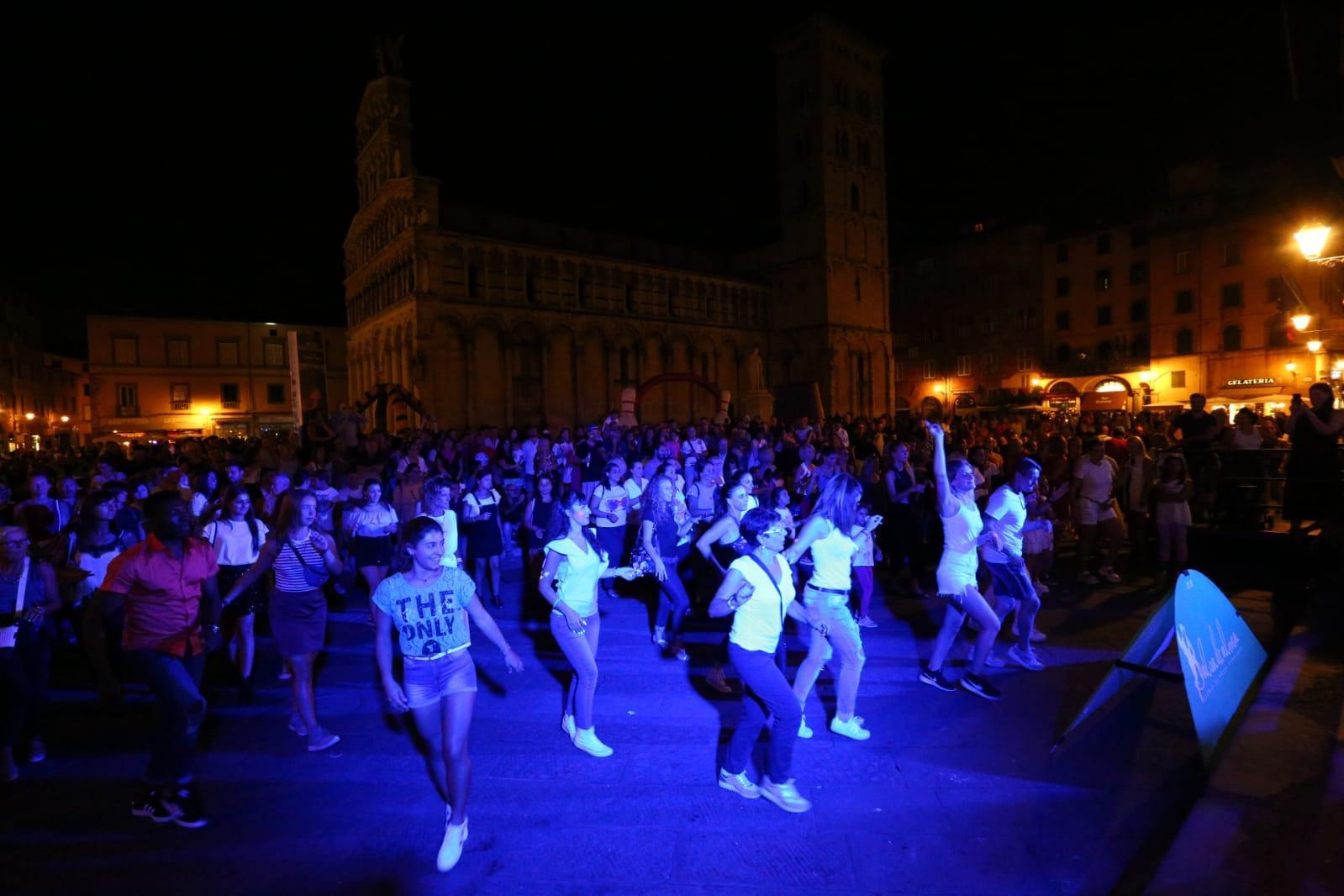 Successo per la Notte bianca, 70mila persone in centro  