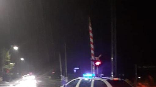 Il blocco del passaggio a livello a Novellara