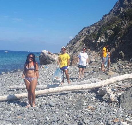 Vele Spiegate fa rotta su Campo Lo Feno, il paradiso selvaggio attaccato dal polistirolo