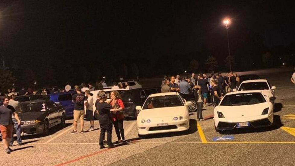 Settanta auto sportive e d’epoca in vetrina