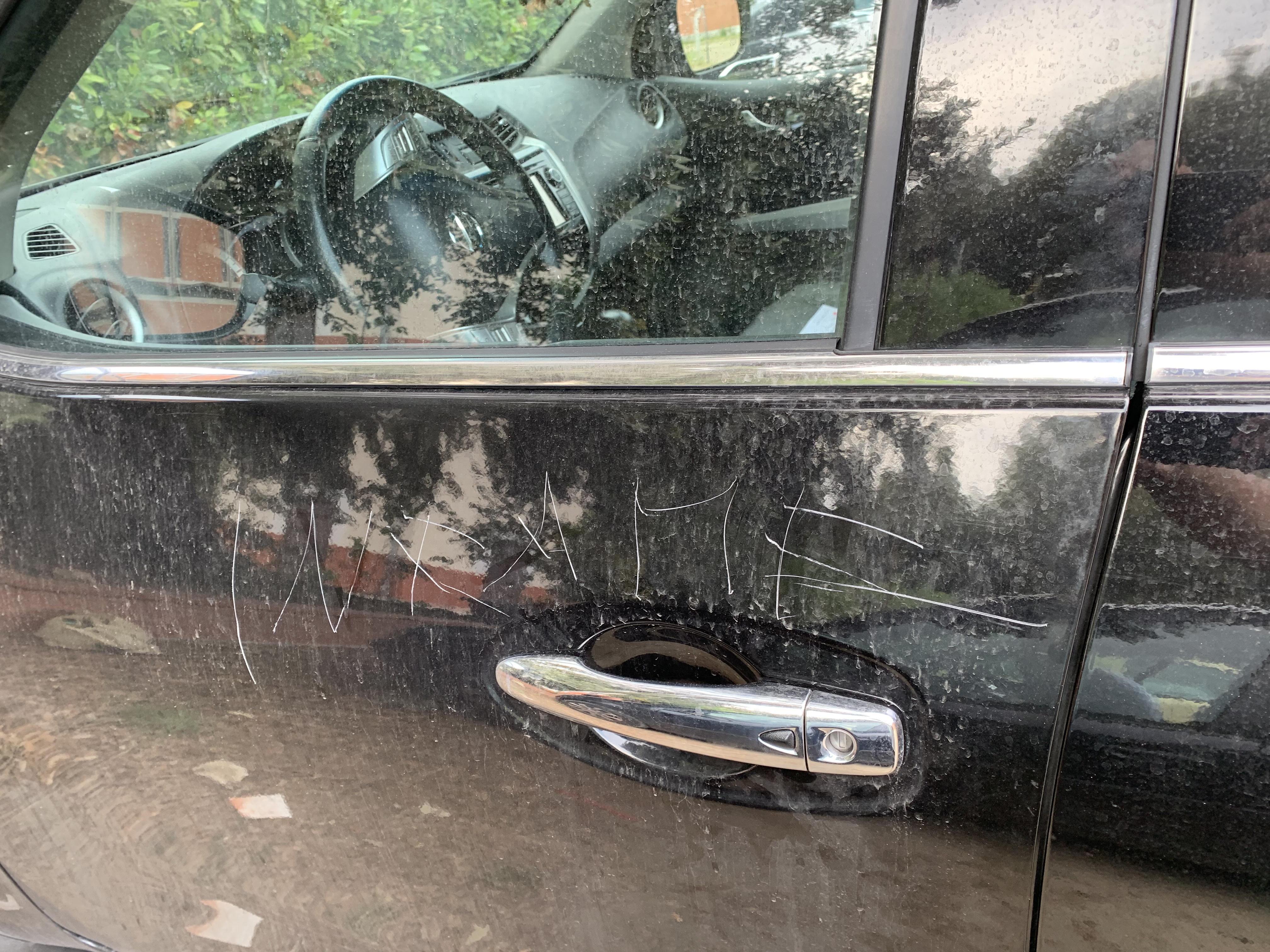 L'auto danneggiata